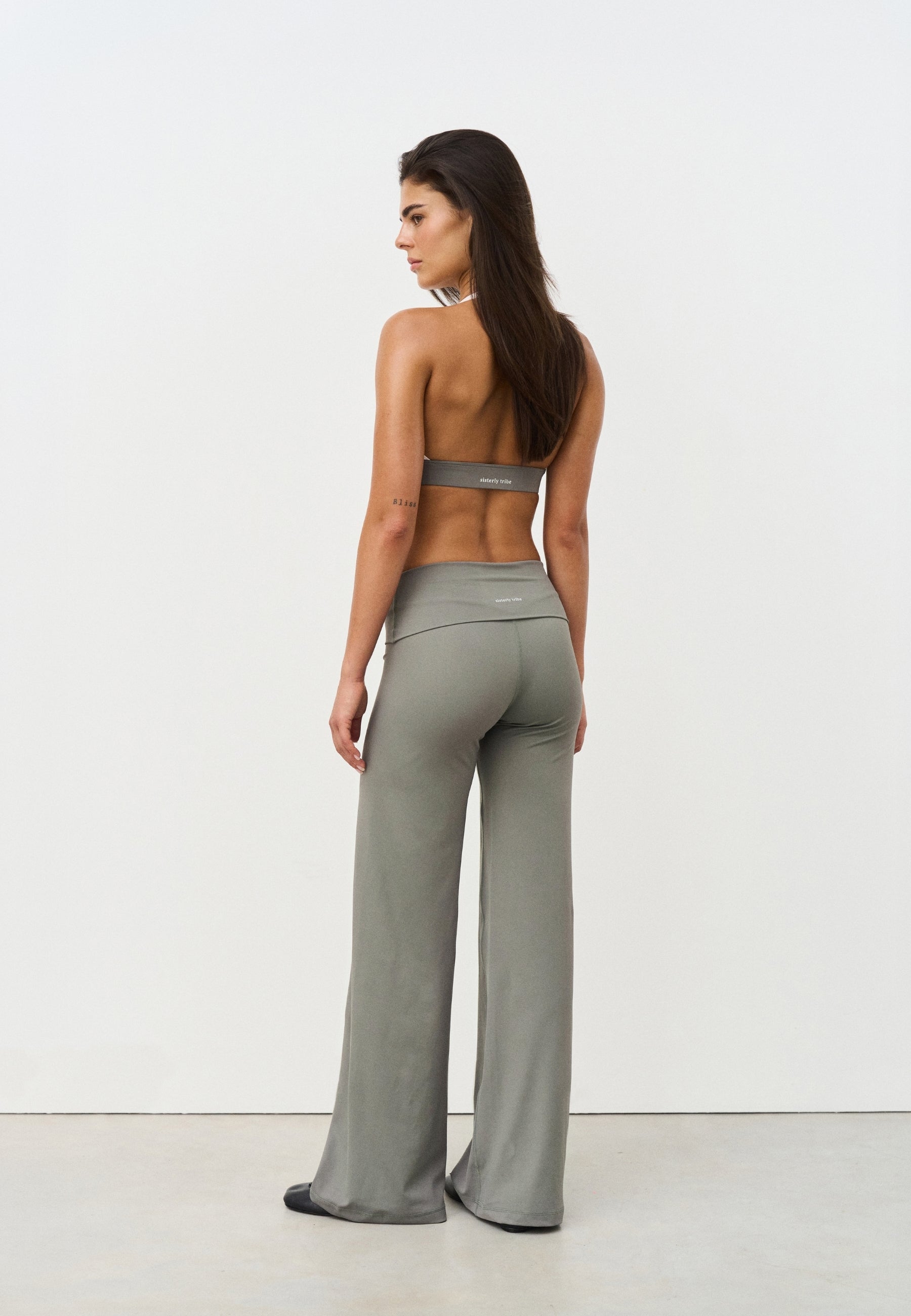 Softsculpt Straight Leg - Dark Olive