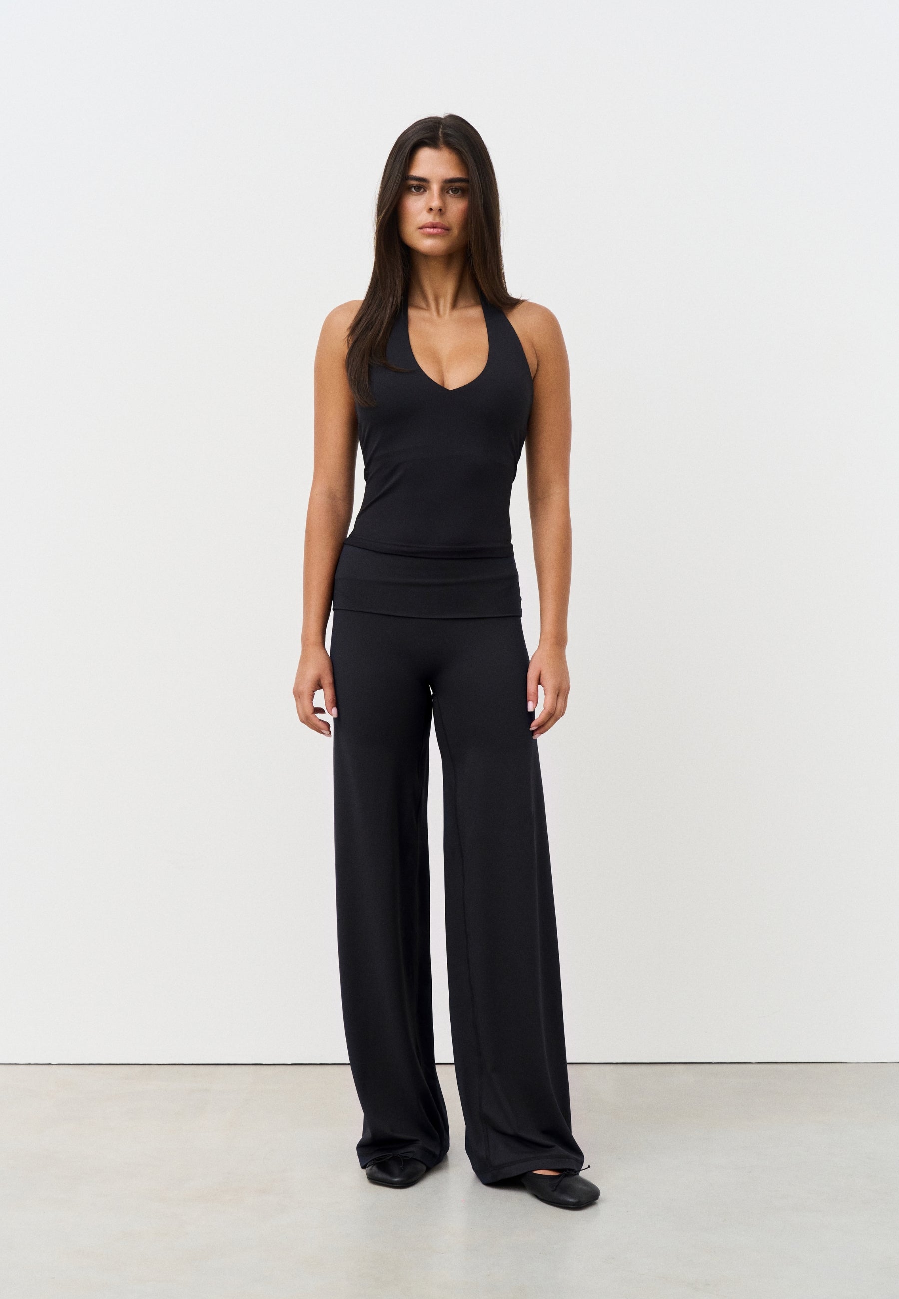 Softsculpt Halter Neck Top - Black