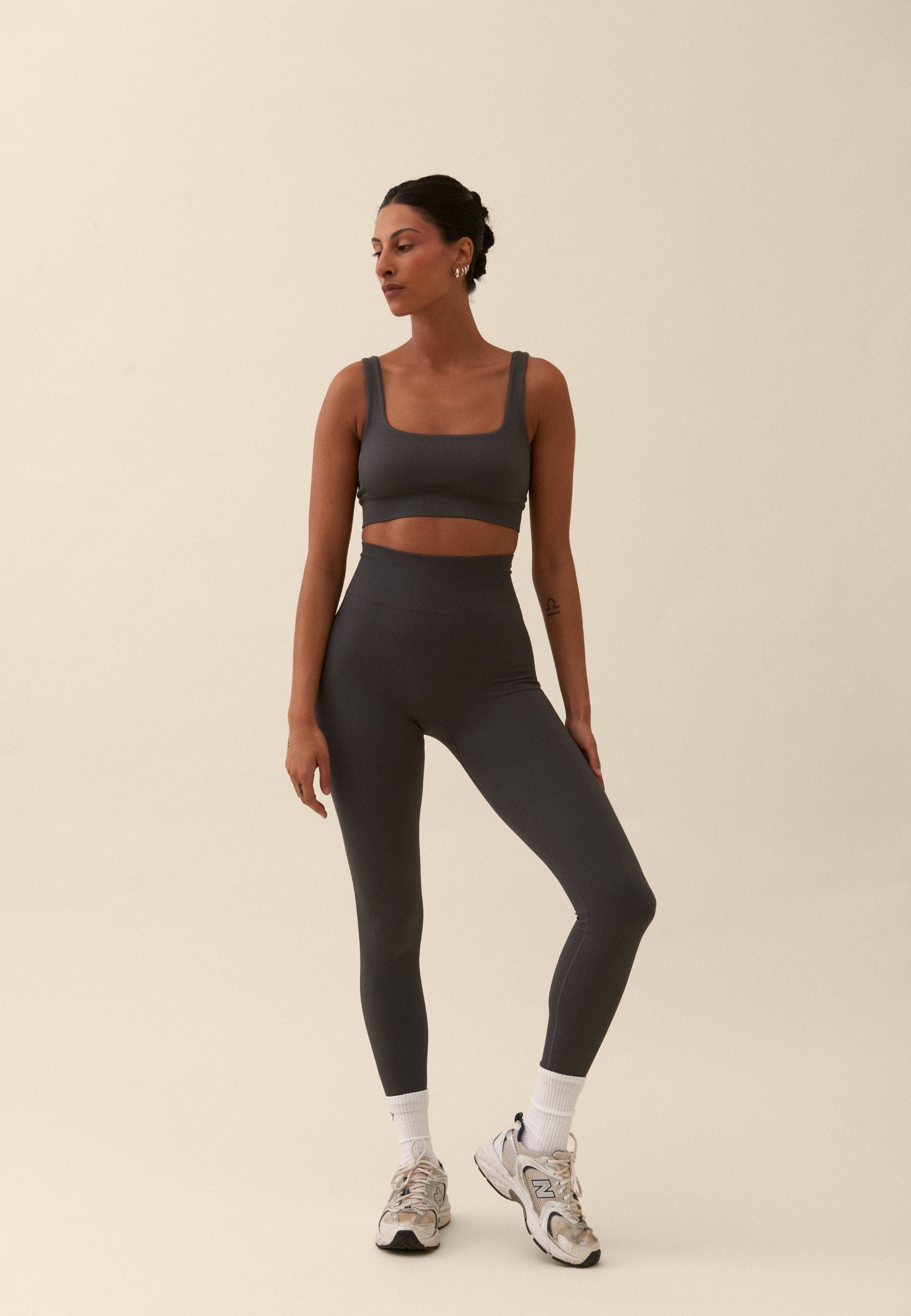 Seamless hotsell ribbed leggings