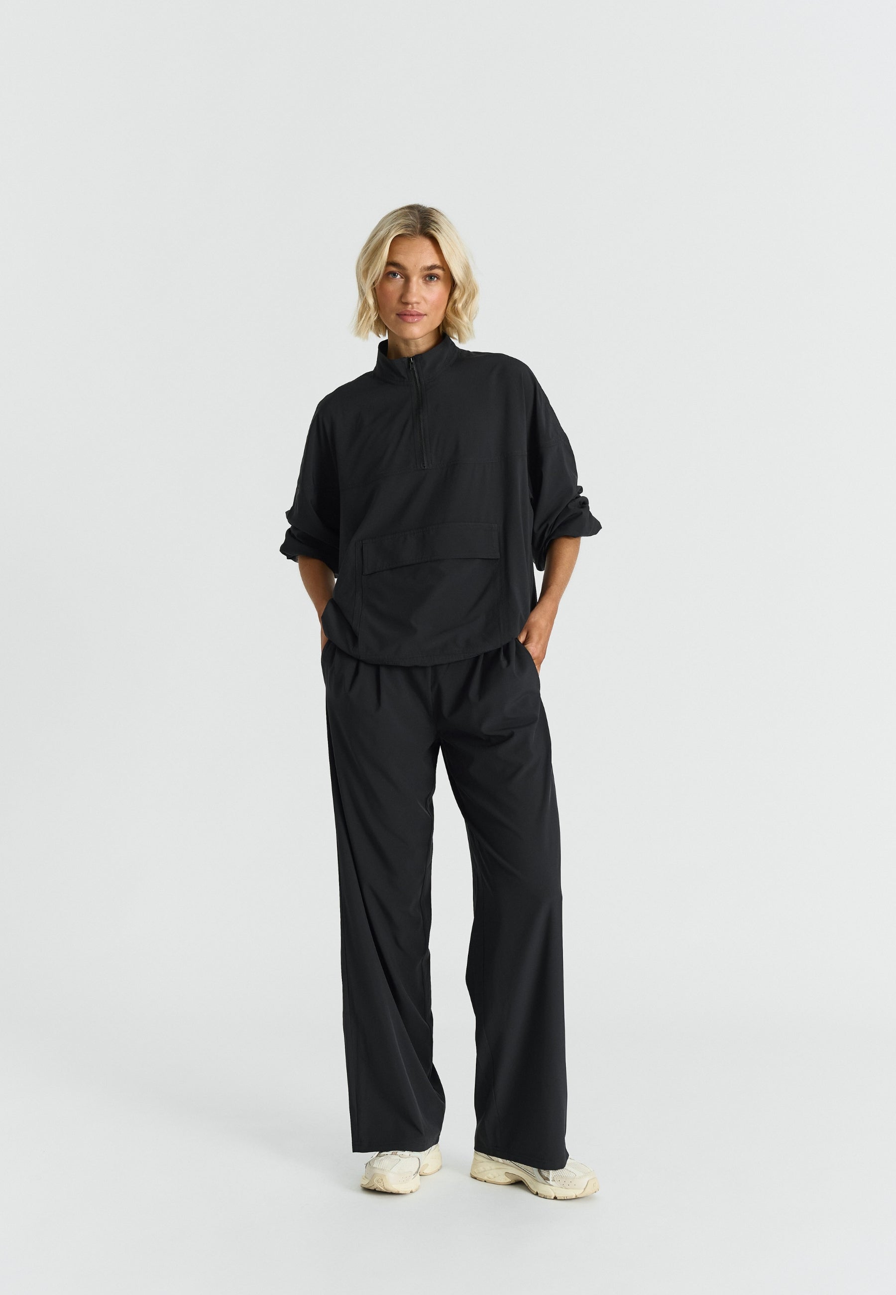 Softflow Wide Leg Pants Black