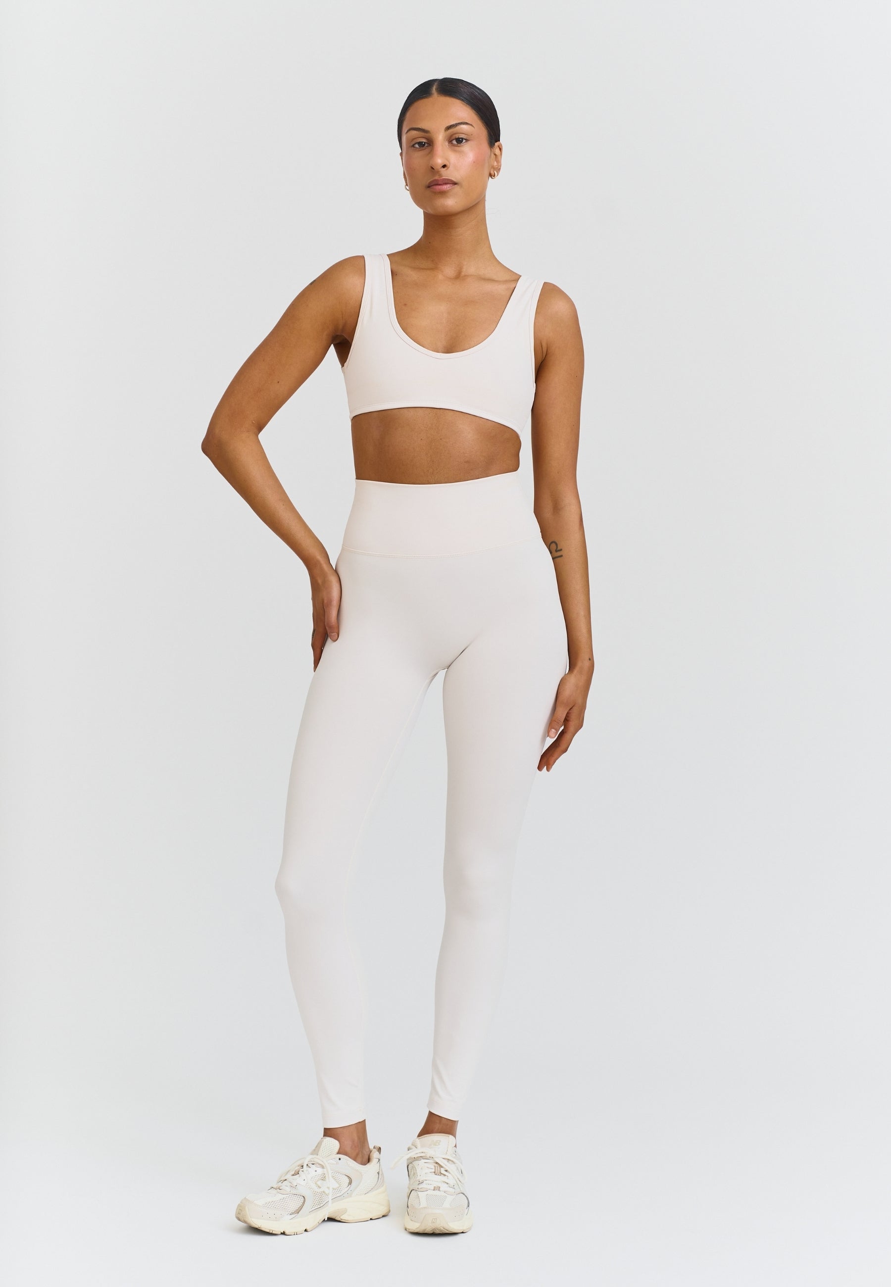 Softsculpt Deep V-Neck Bra Marshmallow