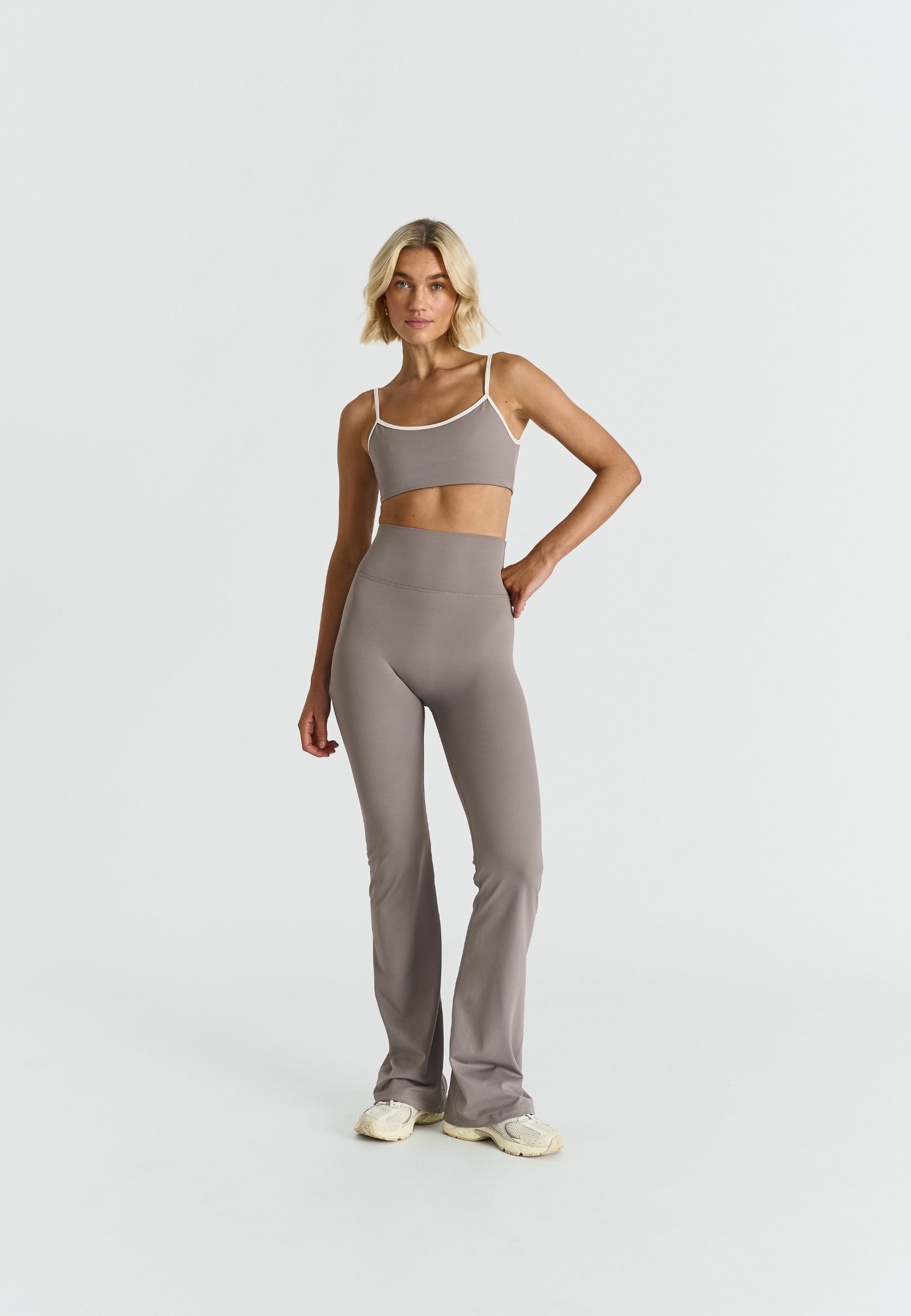 Softsculpt Flared Leggings Clay