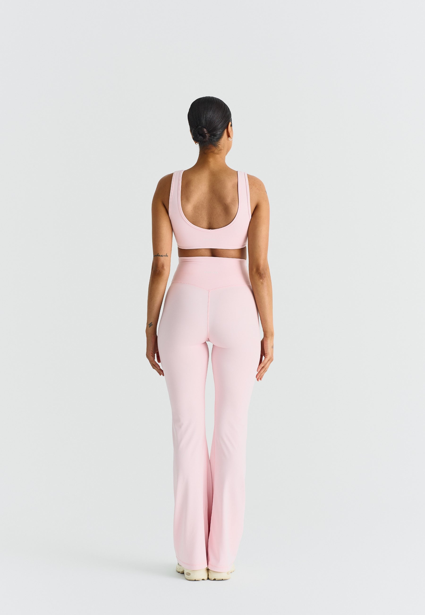 Softsculpt Deep V-Neck Bra - Ballet Slipper