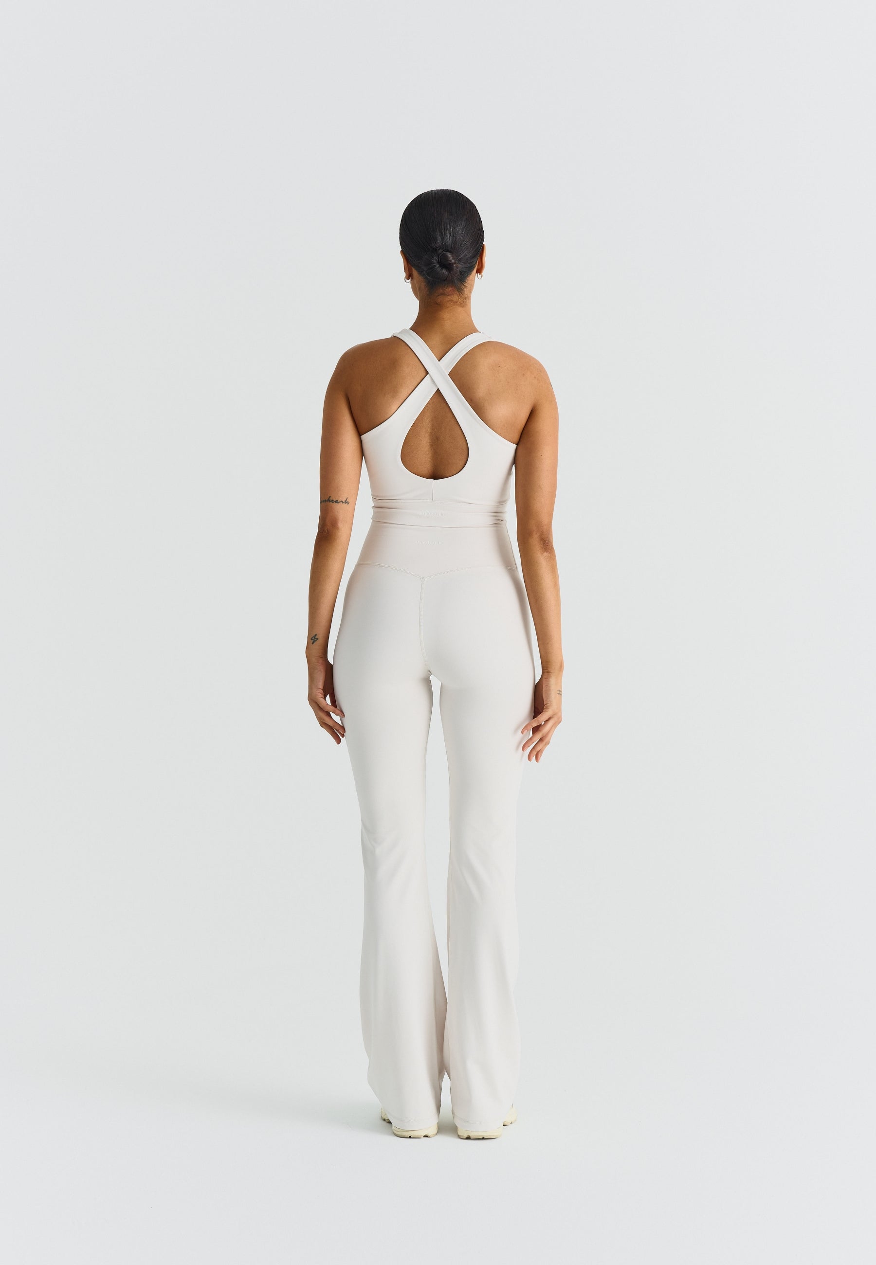 Softsculpt Flared Leggings - Marshmallow
