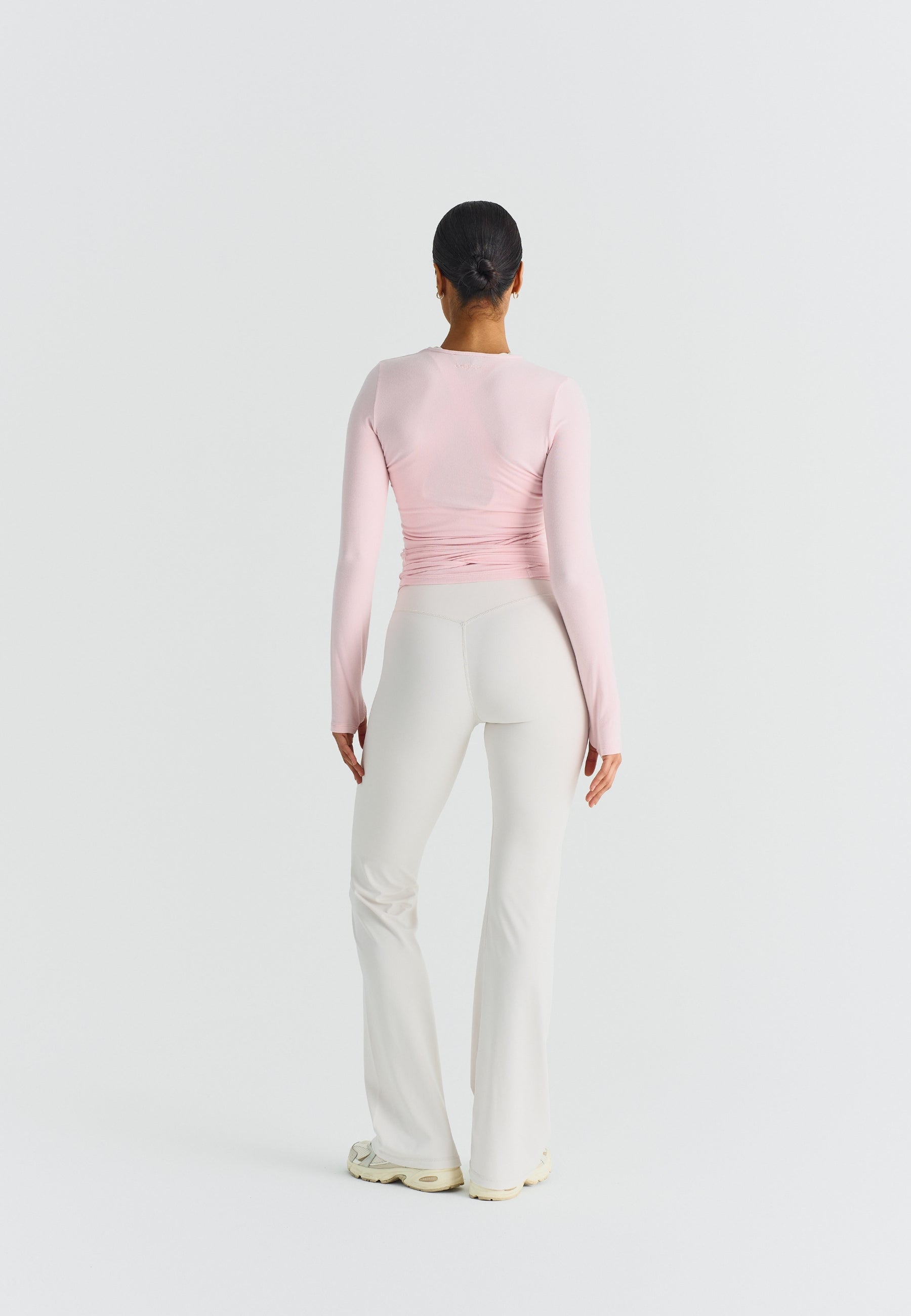 Softsculpt Flared Leggings - Marshmallow