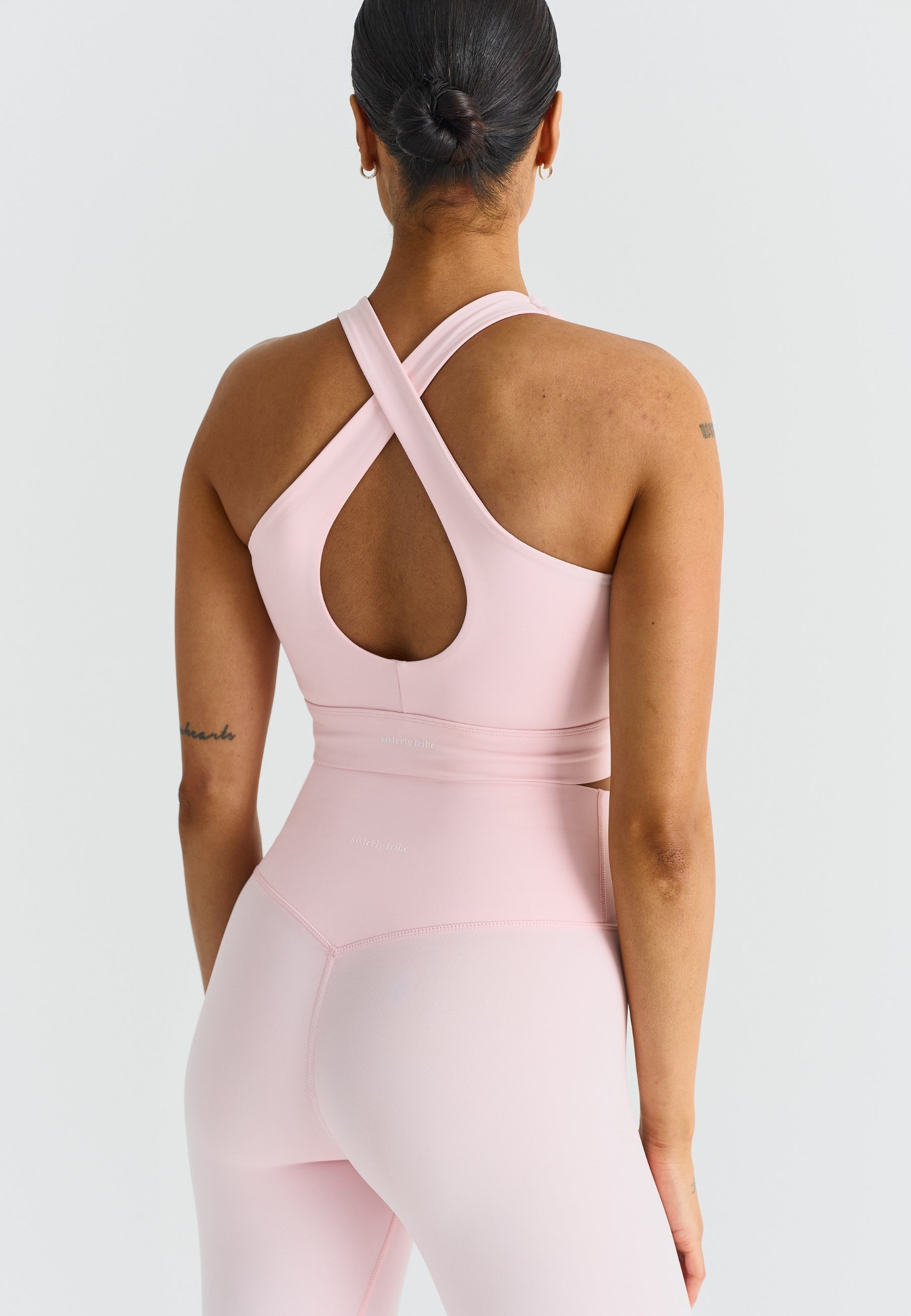 Softsculpt V-neck Cross Back Bra - Ballet Slipper