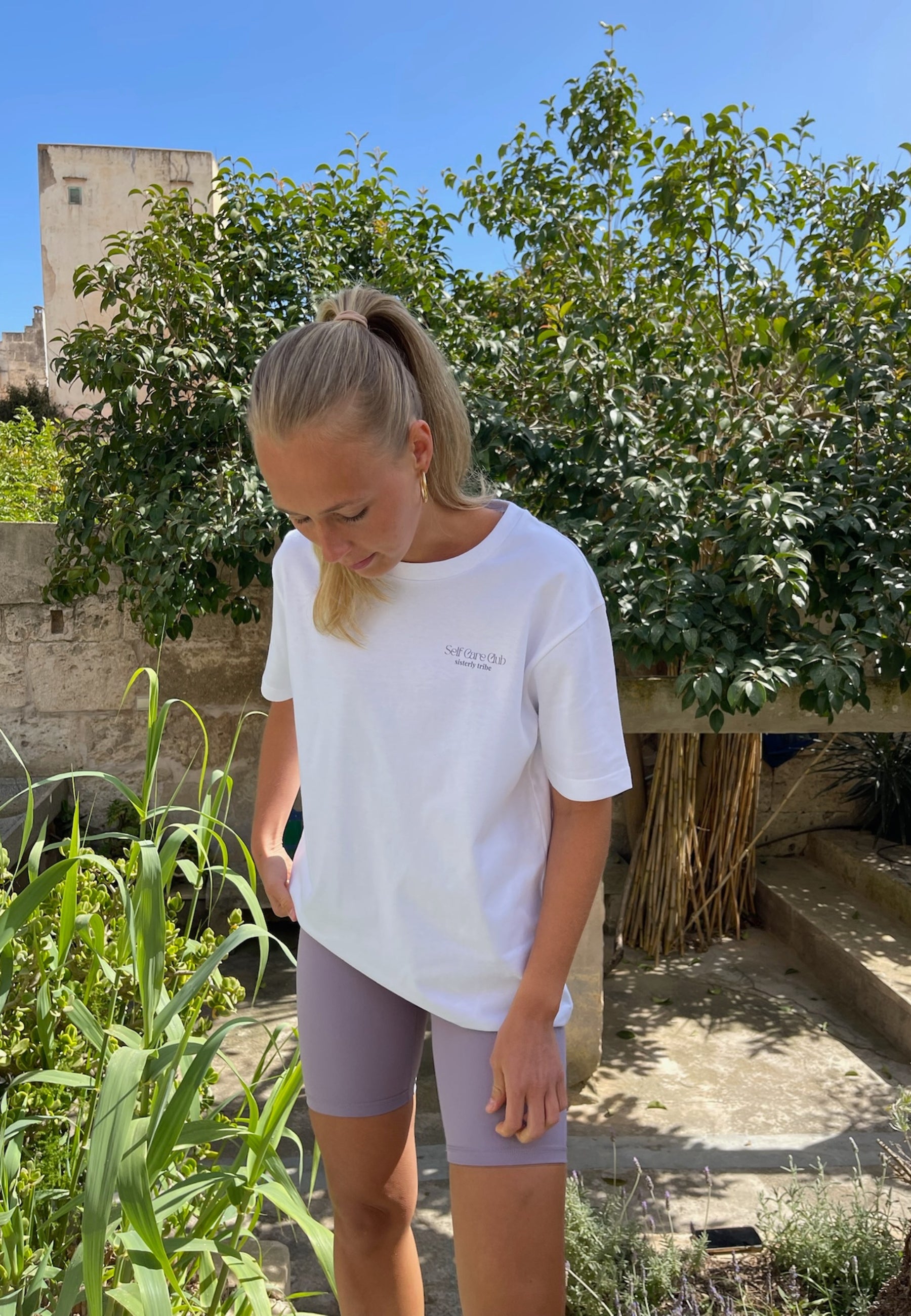Sisterly Tribe Oversized T-shirt - White/Purple Ash