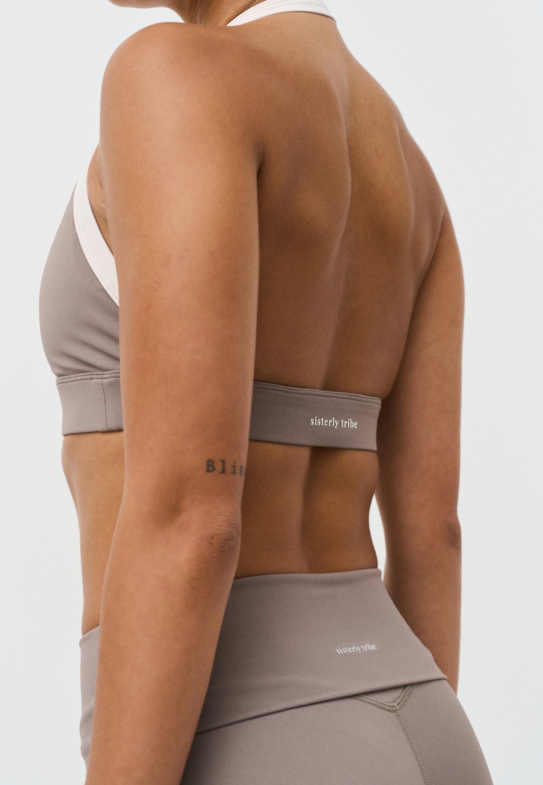 Softsculpt Halter Bra - Clay