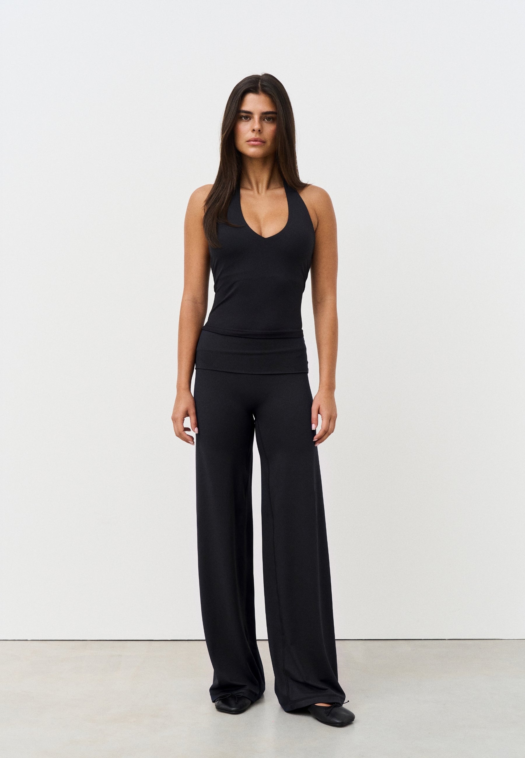 Softsculpt Halter Neck Top - Black