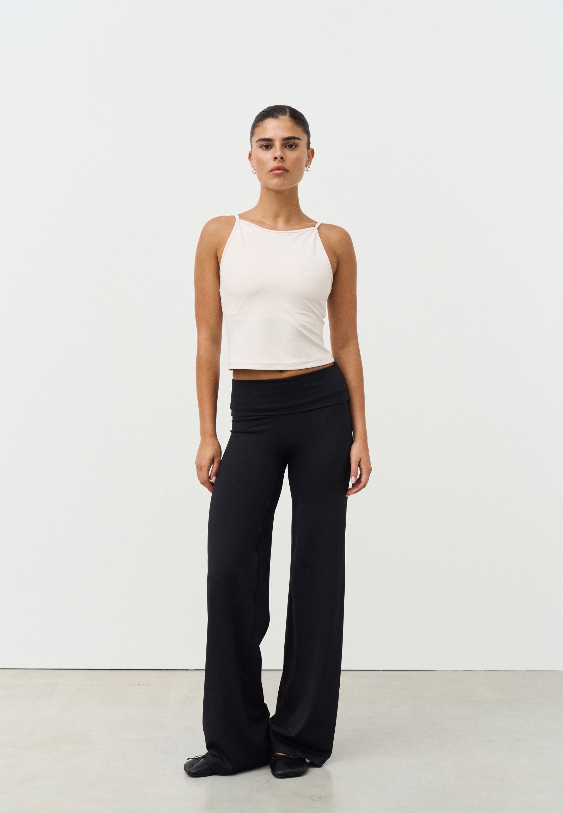 Softsculpt Straight Leg - Black