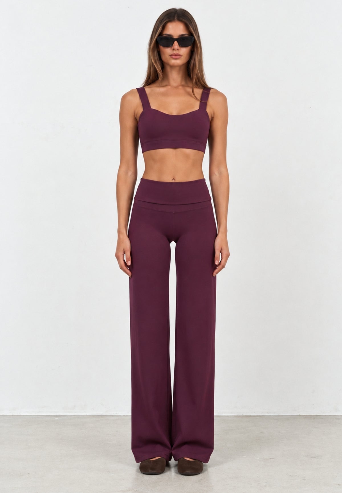 Softsculpt Straight Leg - Black Cherry