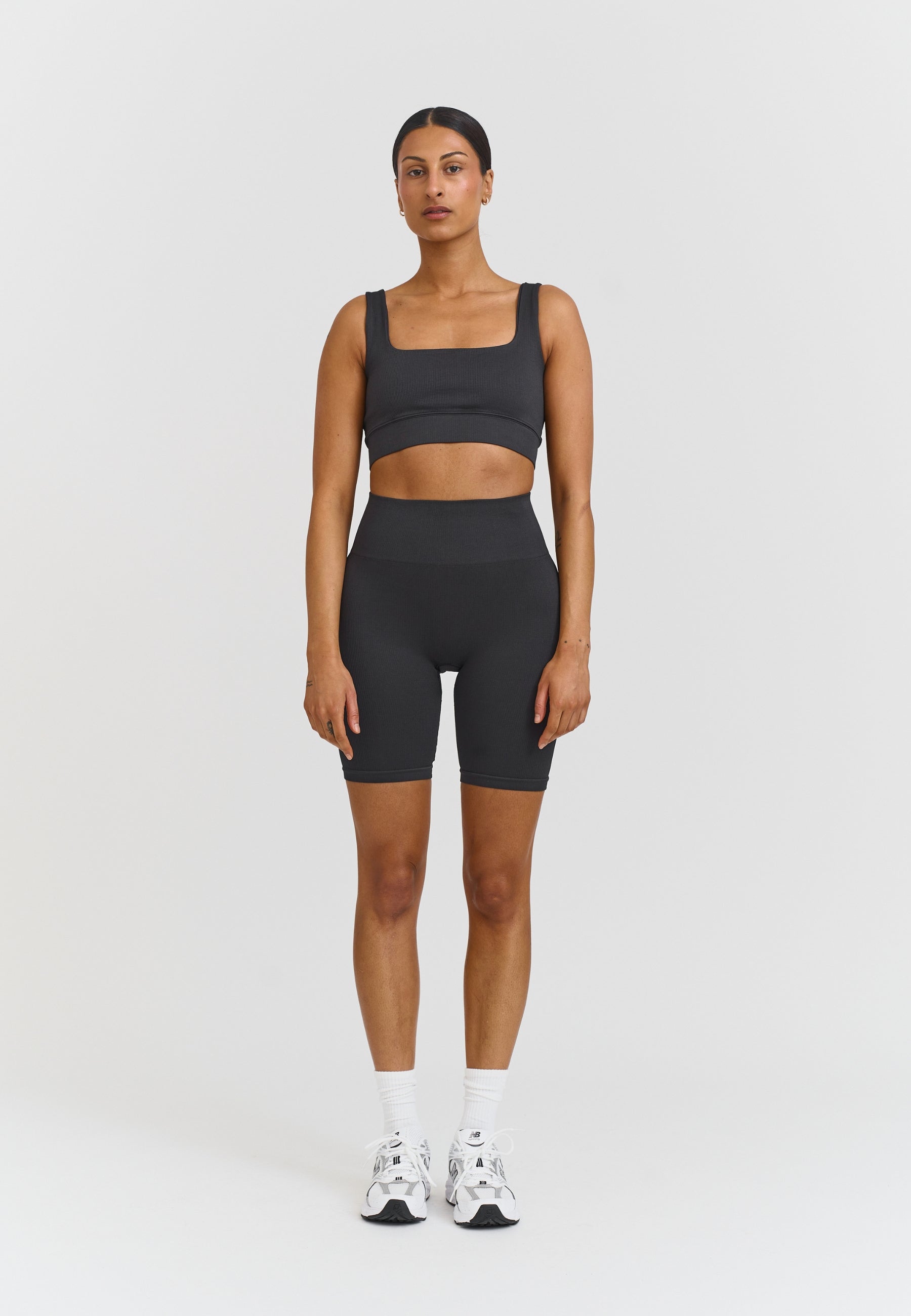 Ribbed Seamless Shorts - Dusty Black