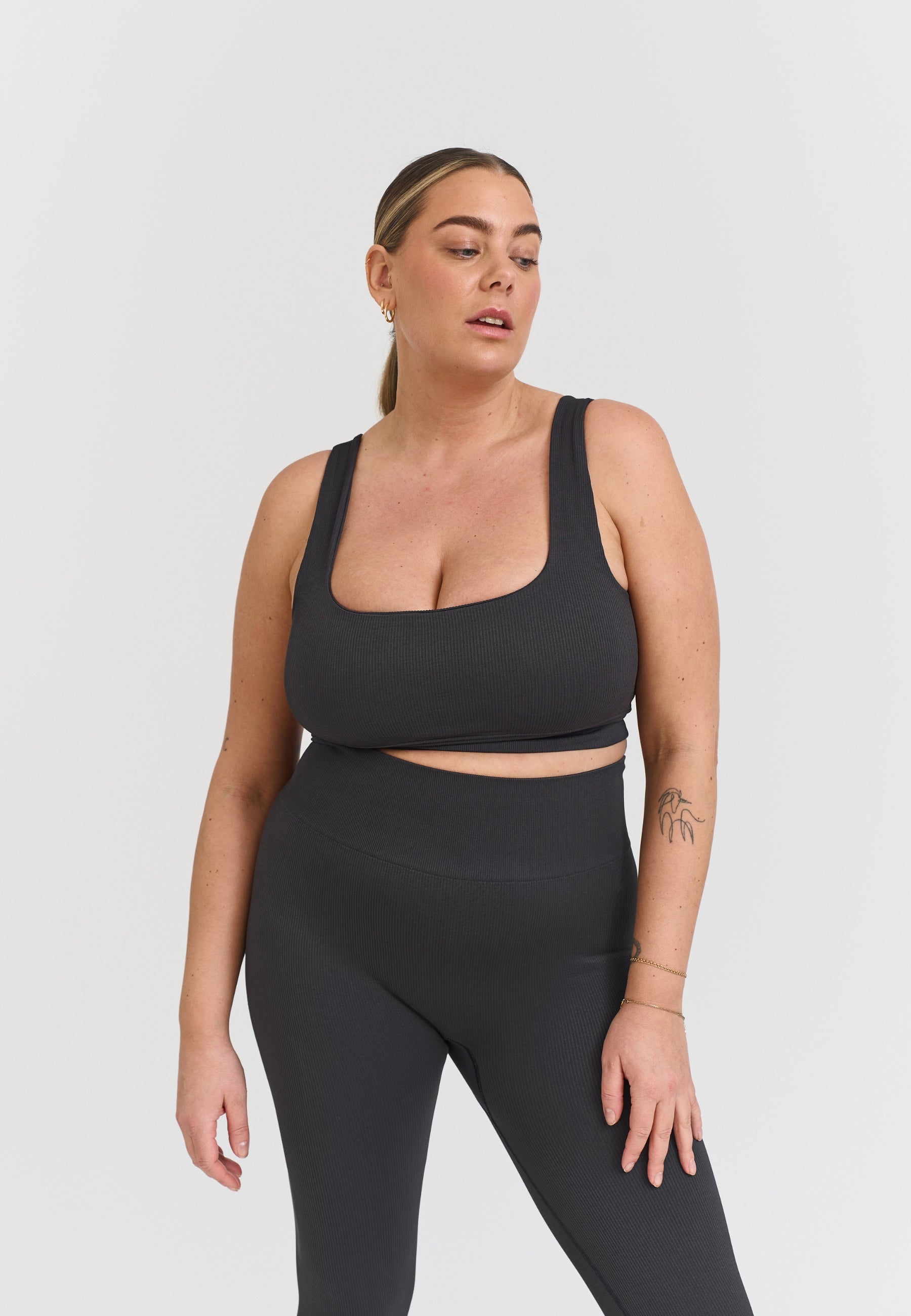 Ribbed Seamless Square Neck Bra - Dusty Black