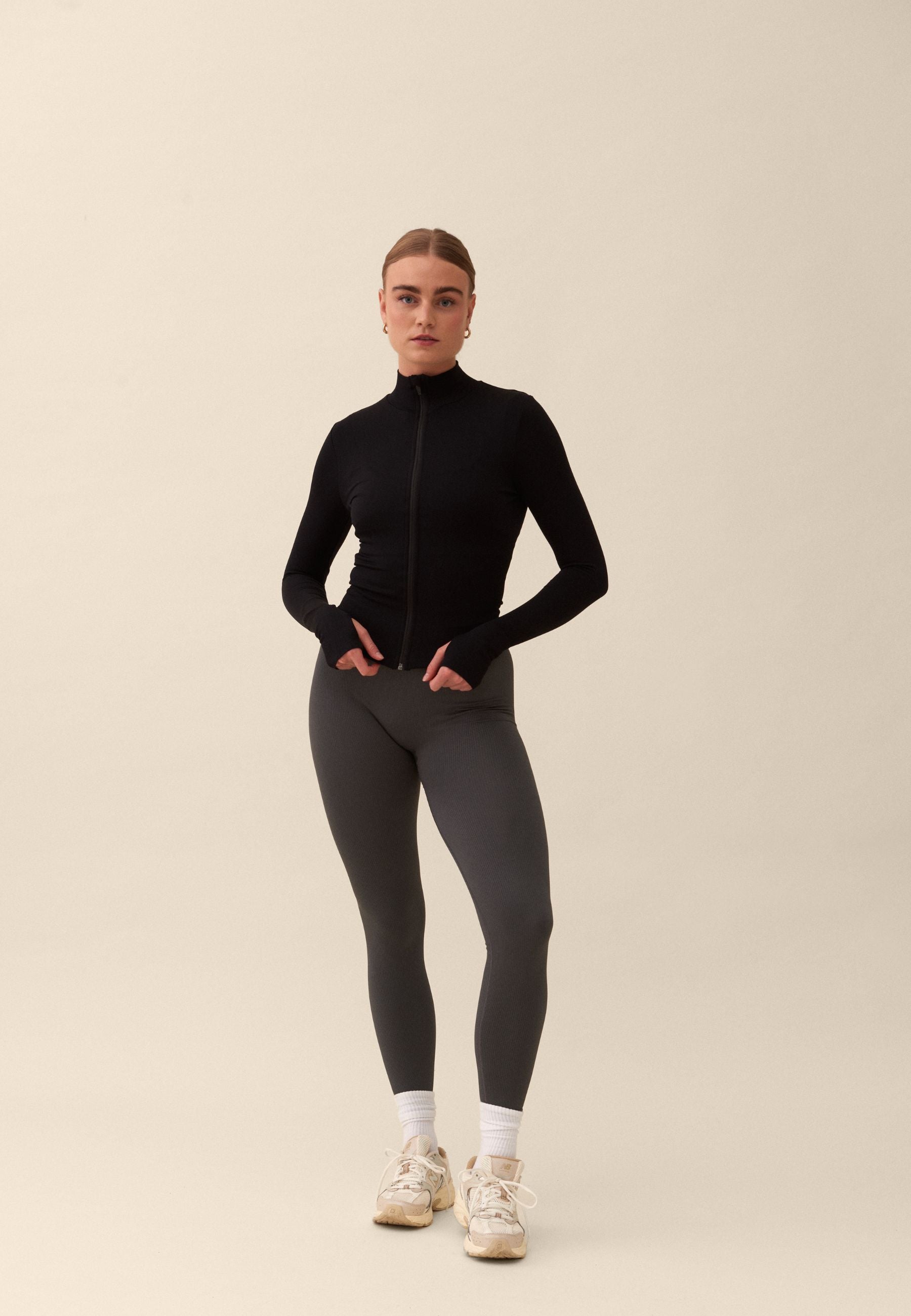 Seamless Fitted Zip Jacket - Black