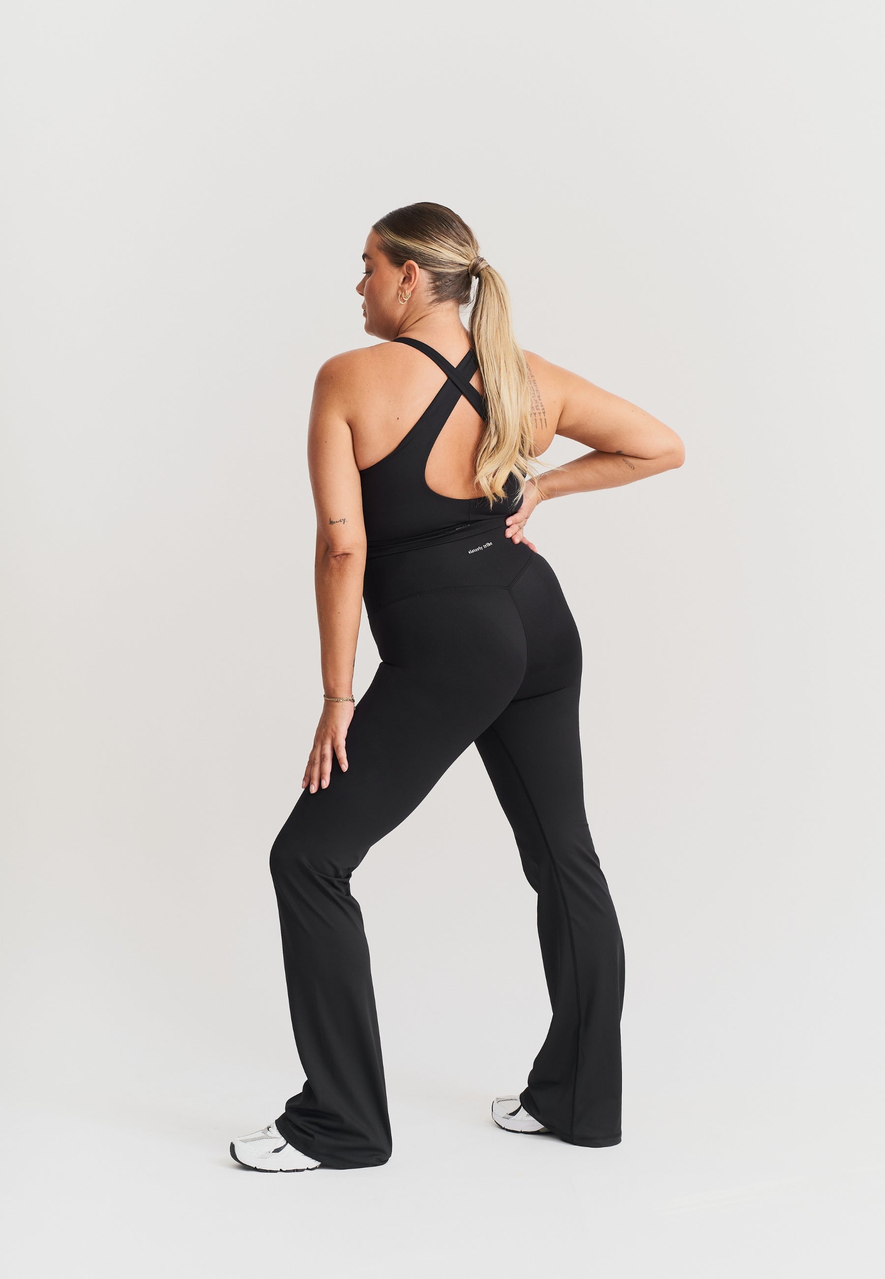 Softsculpt Flared Leggings Black