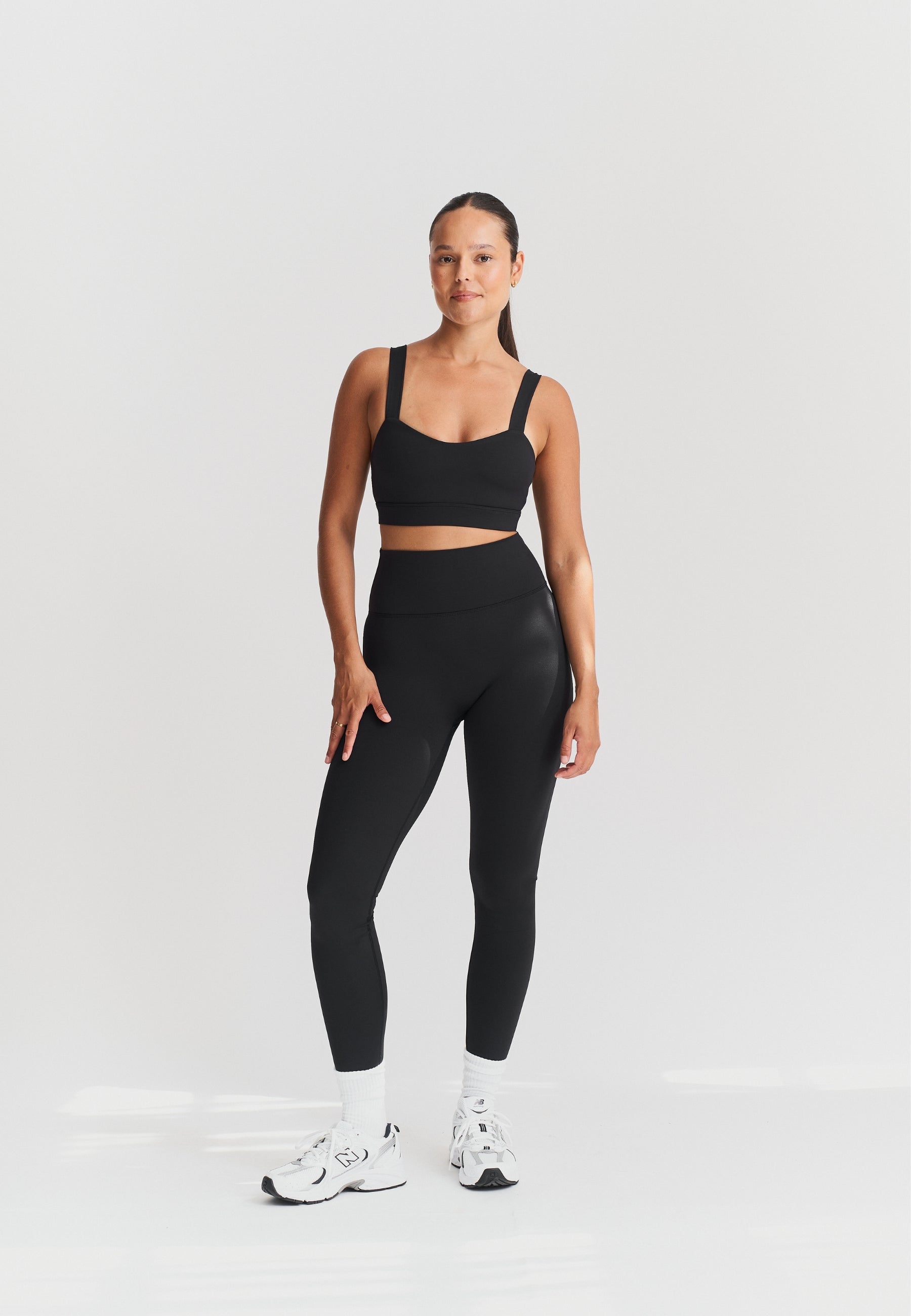 Softsculpt Leggings in Black | Sisterly Tribe