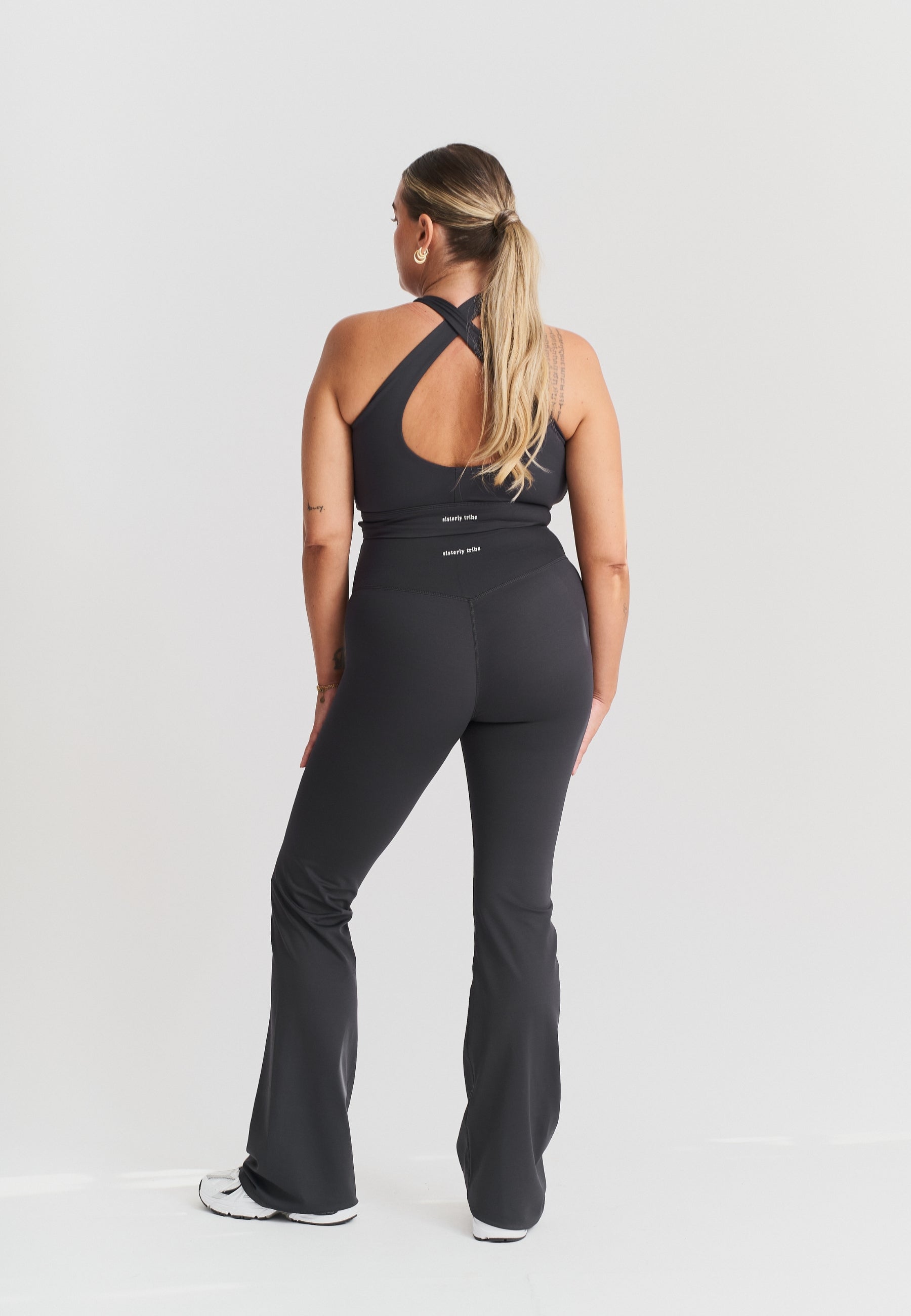 Softsculpt Flared Leggings - Asphalt Grey