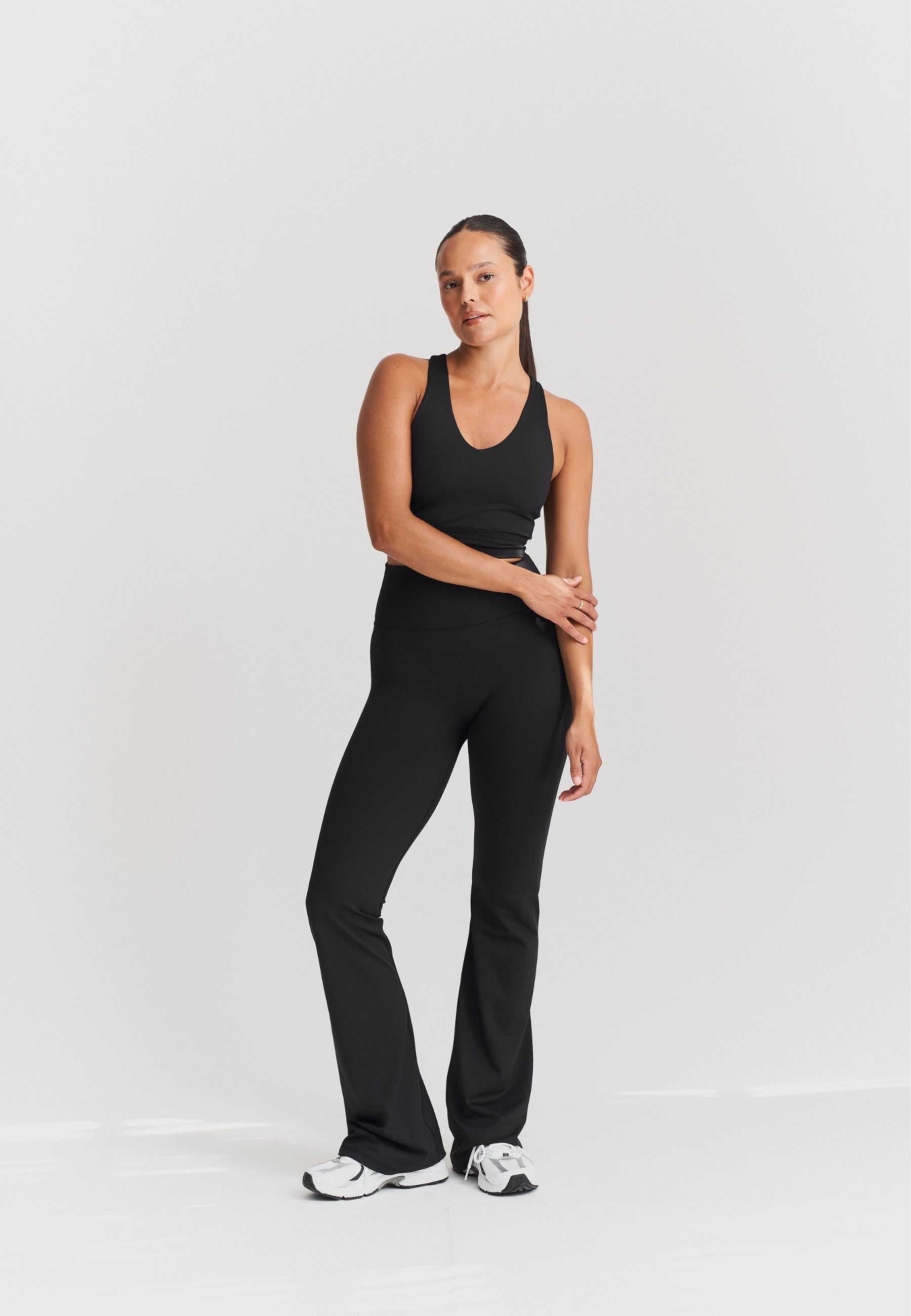 Softsculpt Flared Leggings - Black