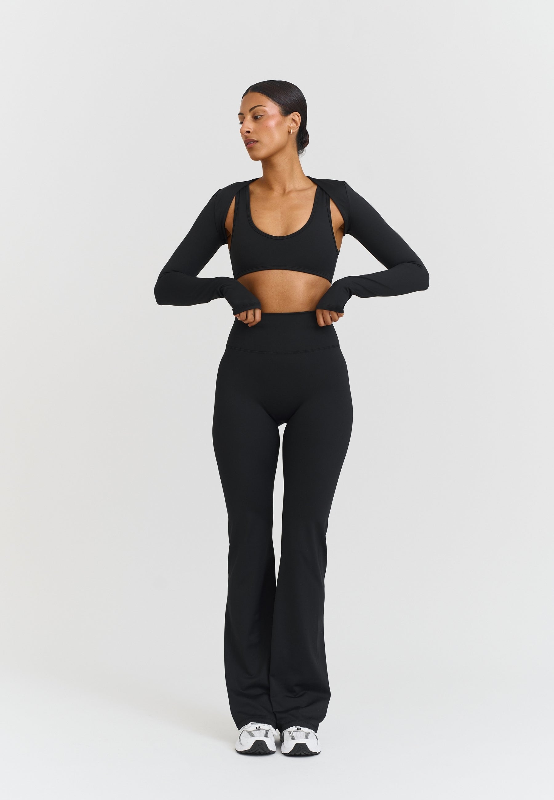 Softsculpt Shrug - Black