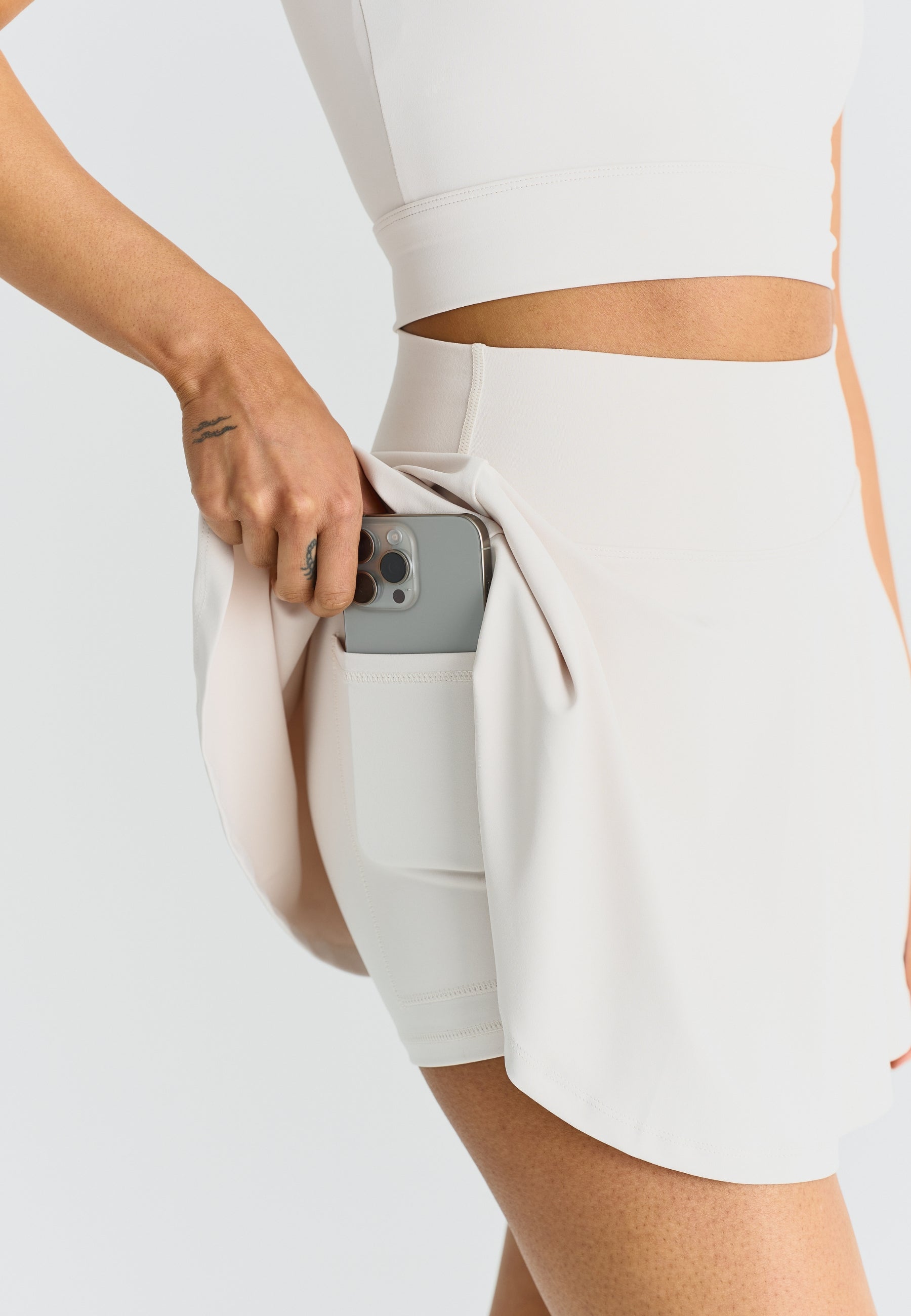 Softsculpt Tennis Skirt - Marshmallow
