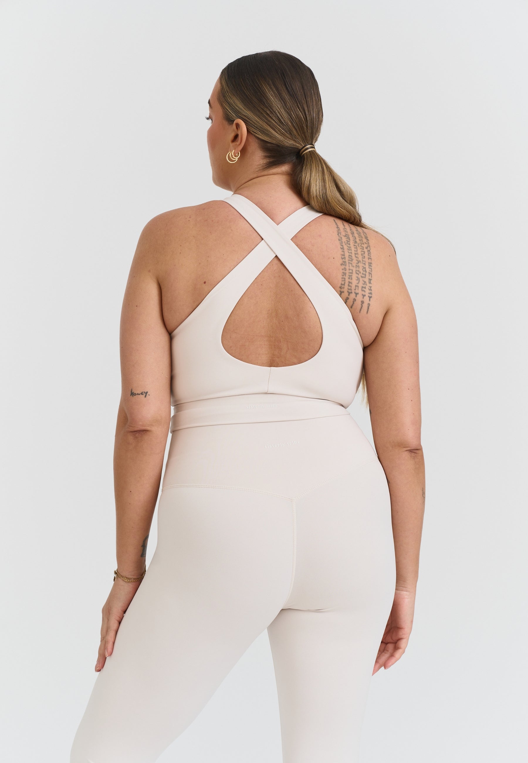 Softsculpt V-neck Cross Back Bra - Marshmallow