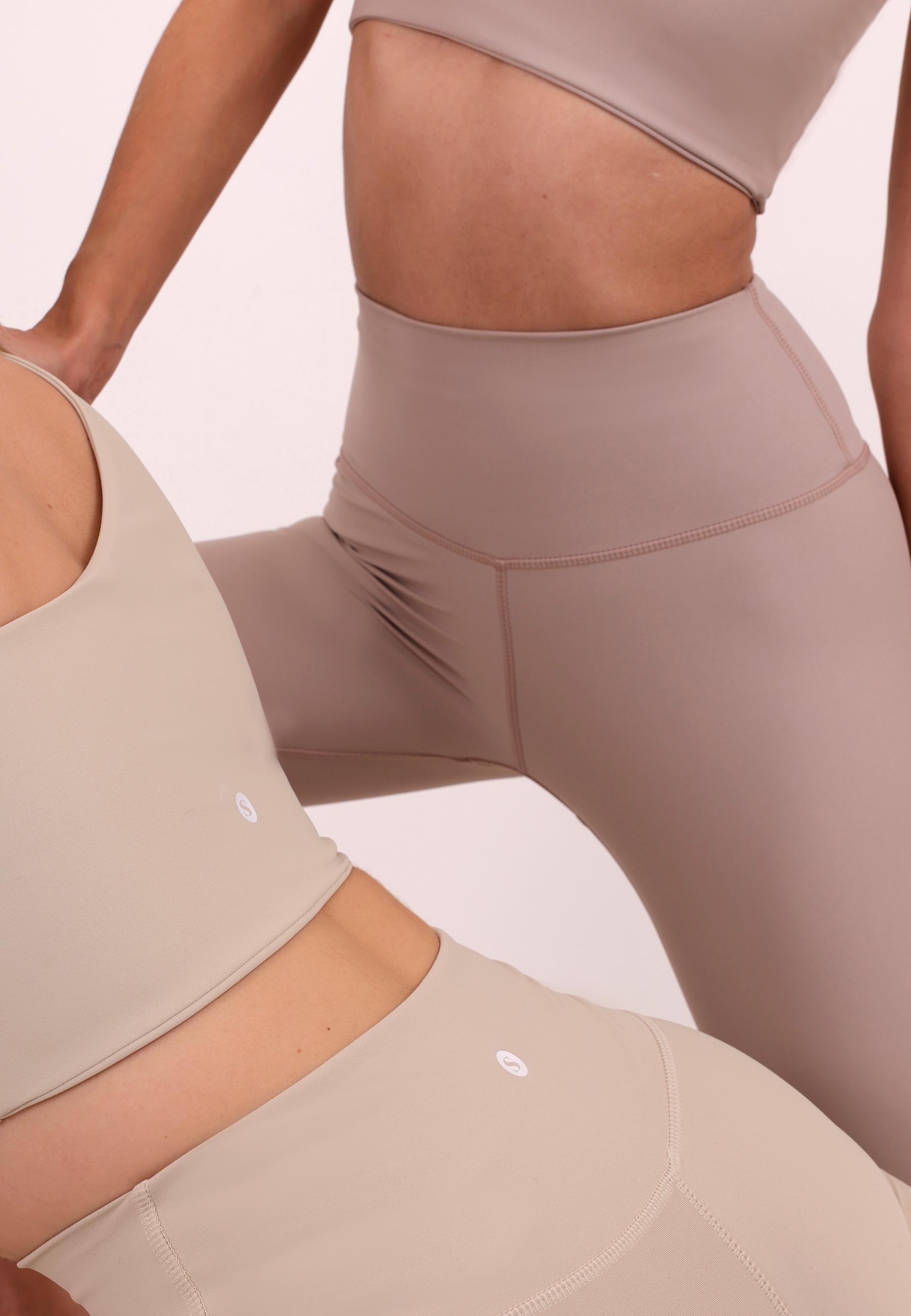 Sisterly Tribe - Classic 7/8 Tights Taupe. Buttery soft & Body sculpting, Soft, matte fabric that feels like a second skin, Compression that follows your every move.