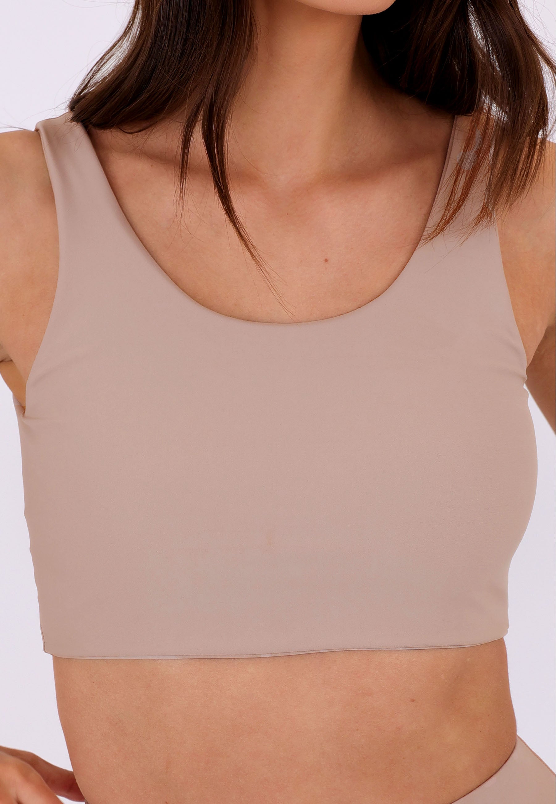 Sisterly Tribe - Midi Scoop Bra Taupe. Light to medium support, Feminine and minimalistic design, Buttery Soft & light, matte fabric.